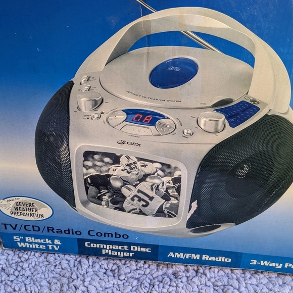 Vintage GPX CD/TV BOOMBOX Radio PORTABLE Player 5" Black White TV WORKING - Picture 1 of 8